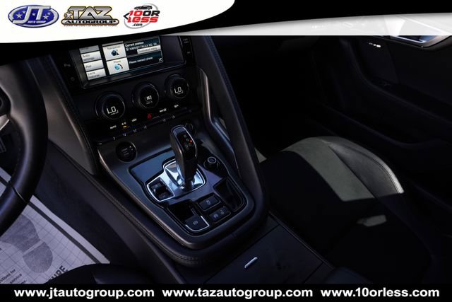 Used 2015 Jaguar F-TYPE Coupe image 15