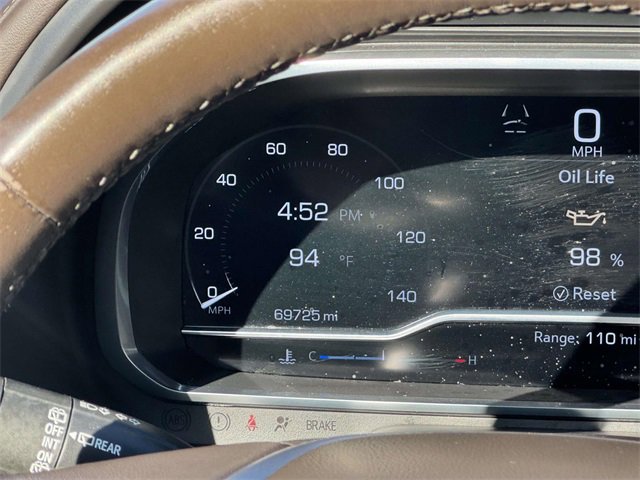 Used 2023 GMC Yukon XL SLT w/ SLT Luxury Package image 28