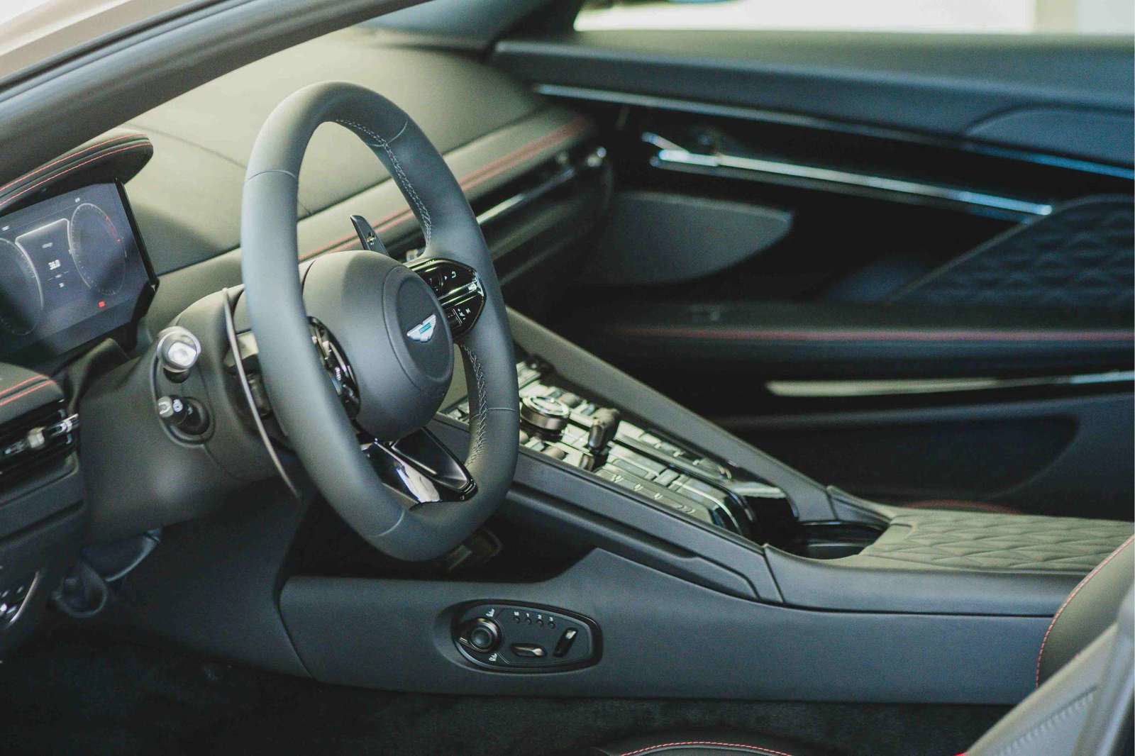 New 2025 Aston Martin DB12 Coupe image 29