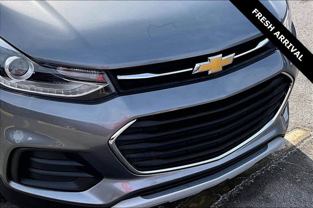 Used 2020 Chevrolet Trax LT w/ LT Convenience Package image 30