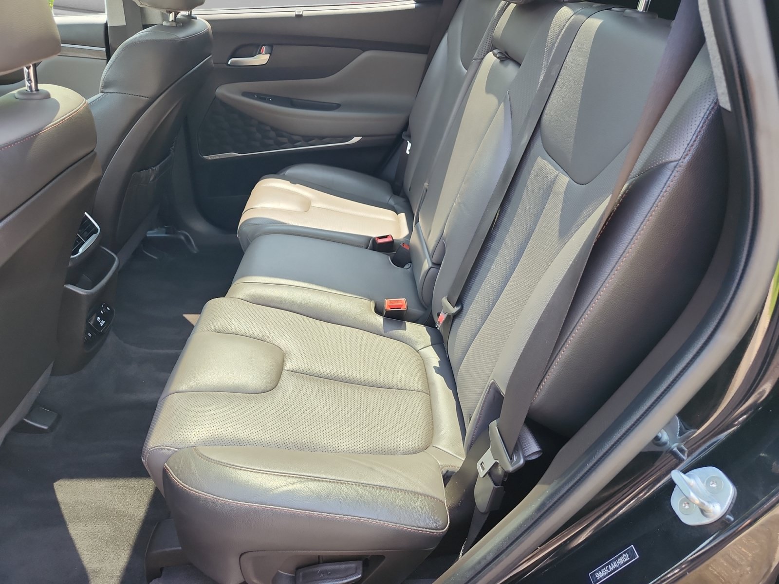 Used 2020 Hyundai Santa Fe Limited AWD/4WD image 14