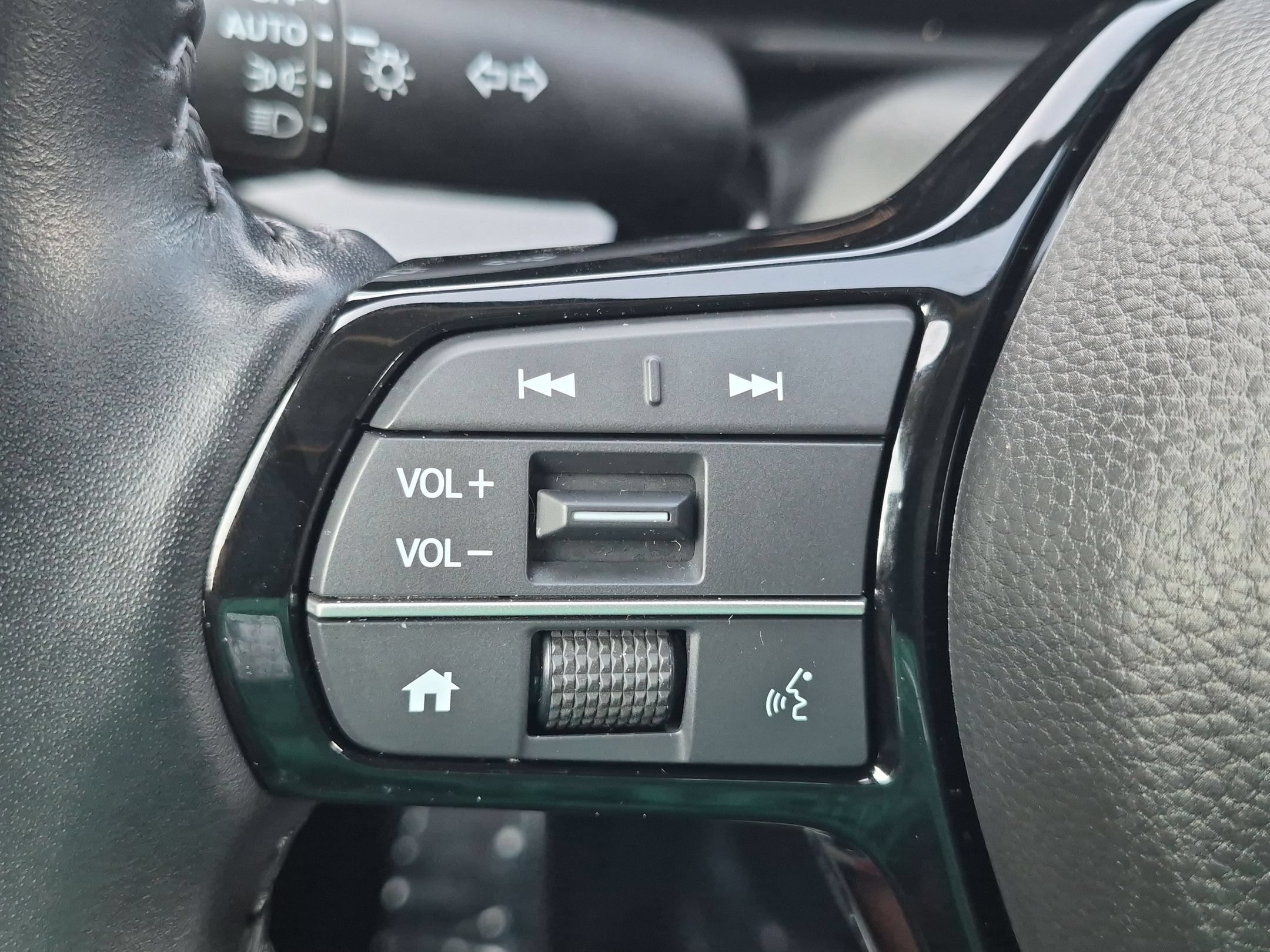 Certified 2025 Honda CR-V EX-L image 15