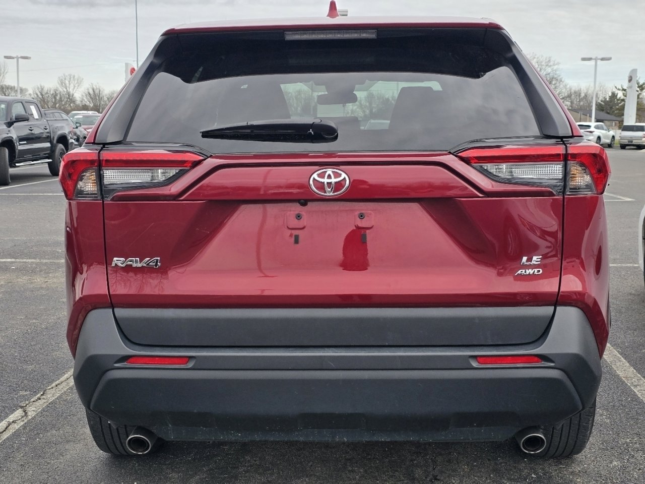 Used 2024 Toyota RAV4 LE image 6