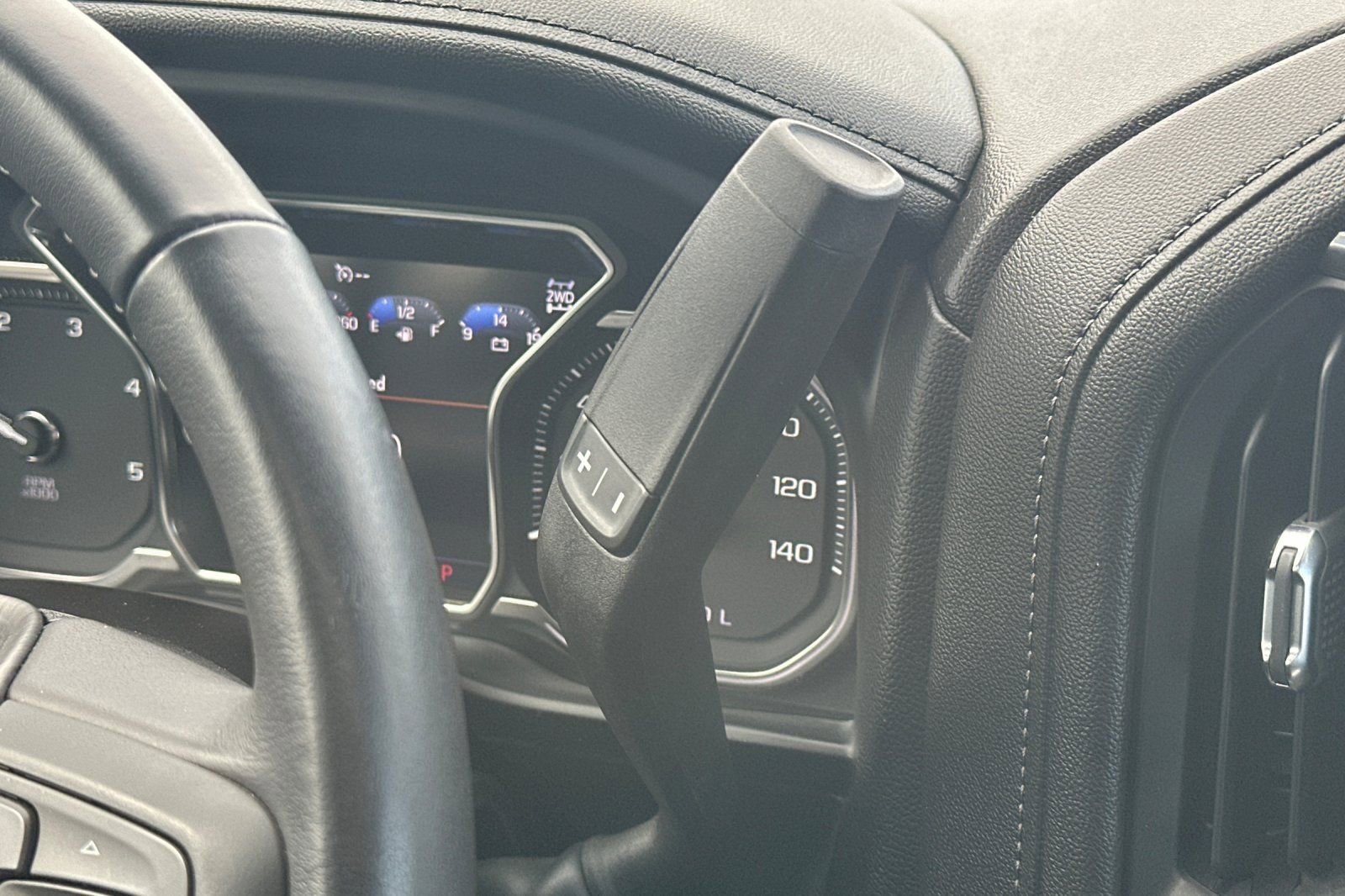 Used 2022 GMC Sierra 3500 Denali image 32