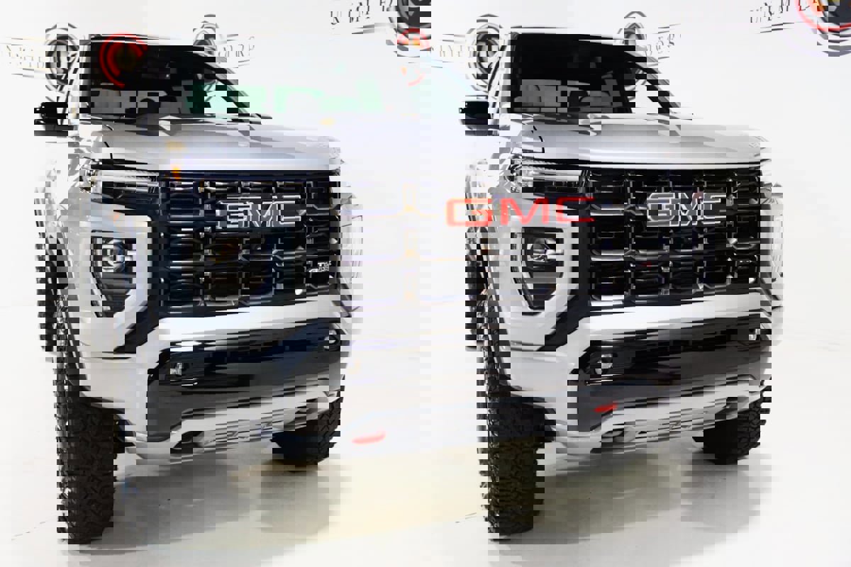 Used 2023 GMC Canyon AT4X image 33