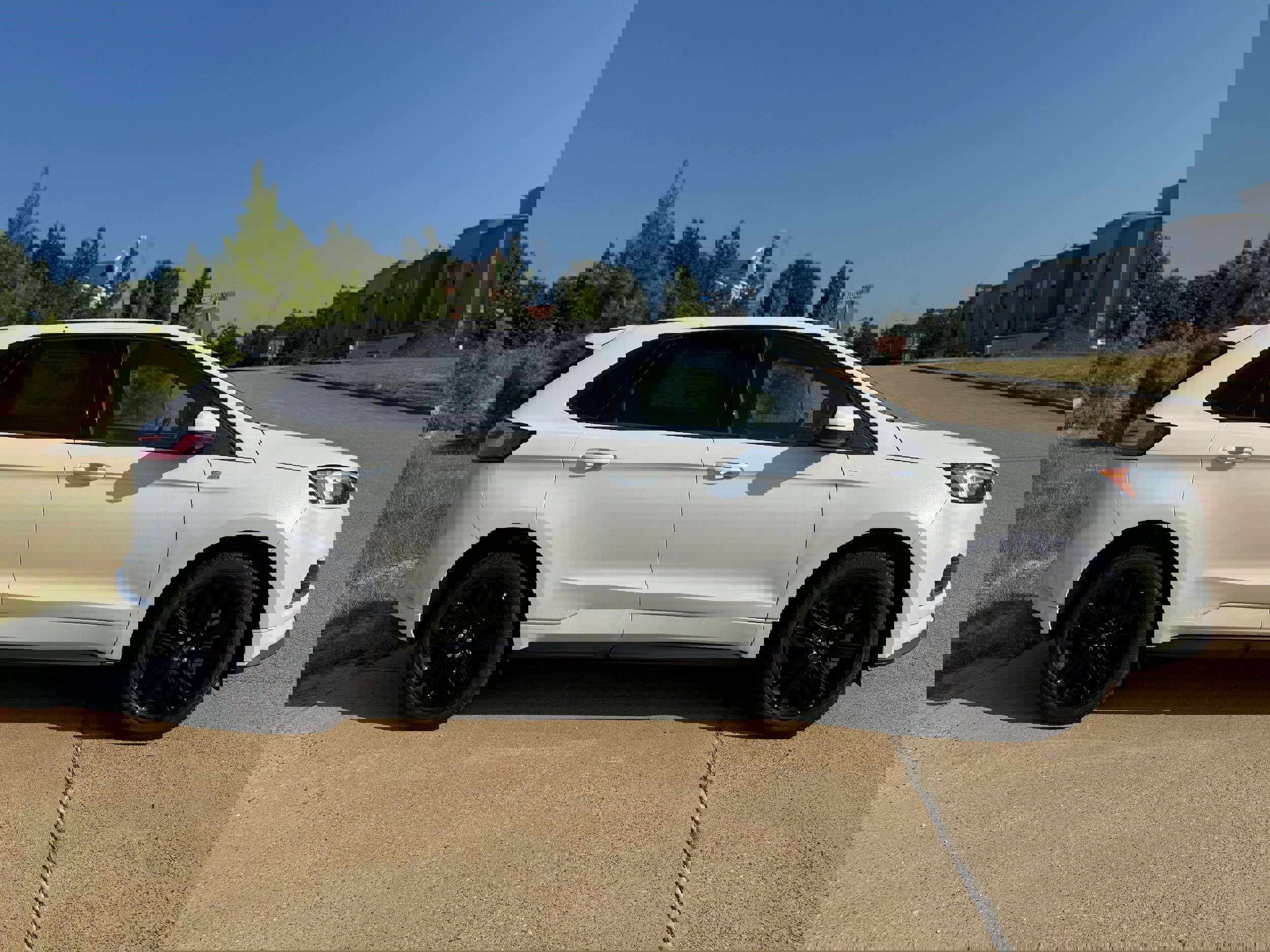 New 2024 Ford Edge ST-Line image 25