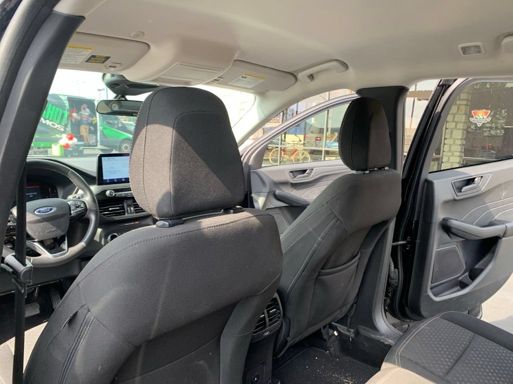 Used 2023 Ford Escape Active AWD/4WD image 32