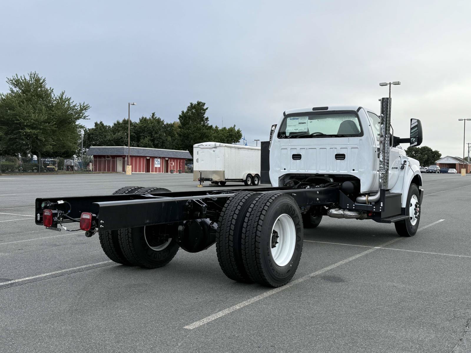 New 2025 Ford F750 2WD Regular Cab Super Duty image 2