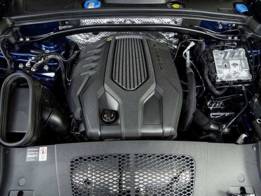 New 2026 Porsche Macan AWD/4WD image 35