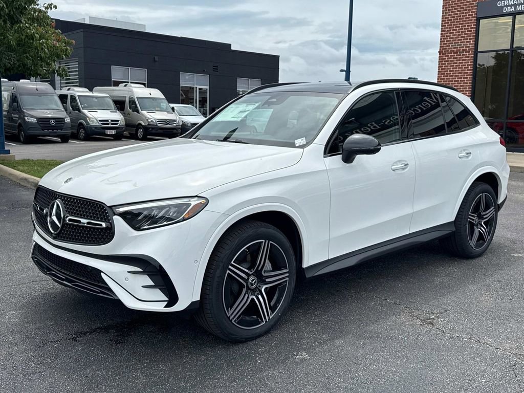 New 2025 Mercedes-Benz GLC 300 4MATIC image 4