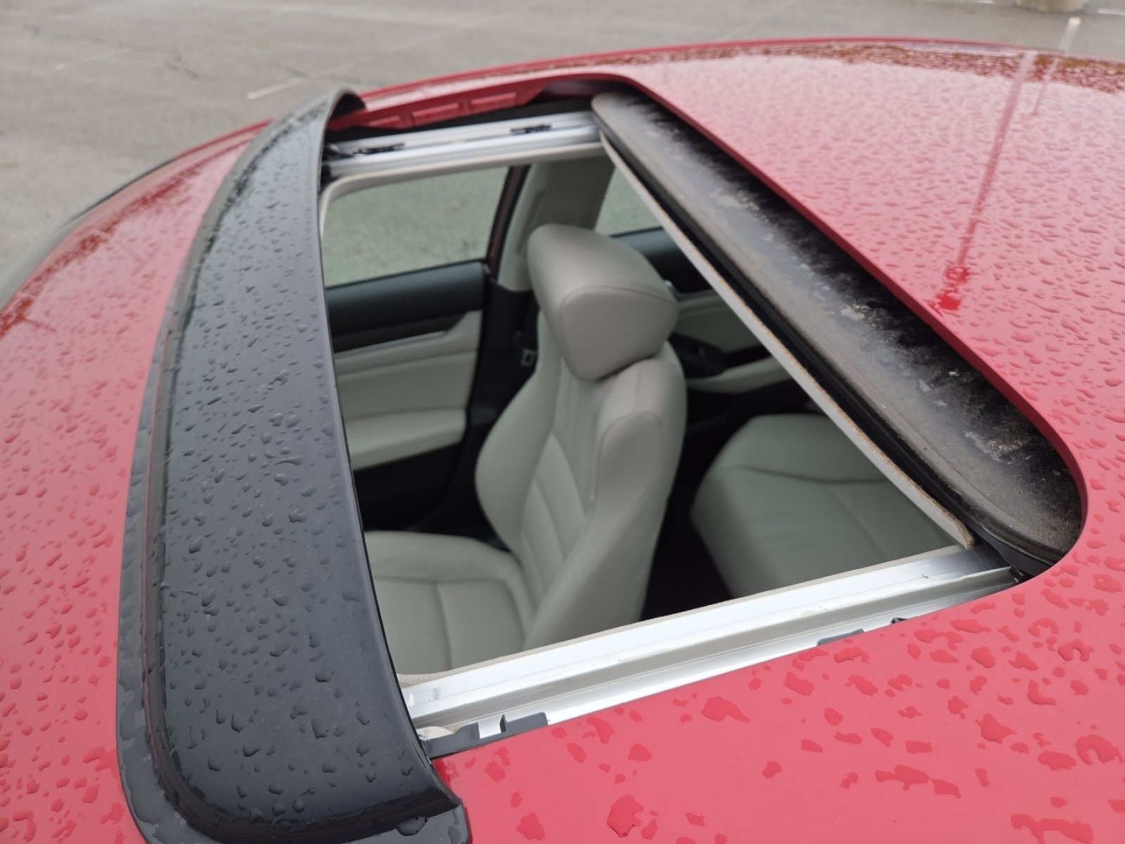 Used 2022 Honda Accord EX-L image 3