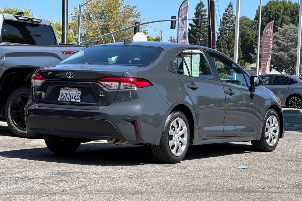 Certified 2025 Toyota Corolla LE FWD image 3