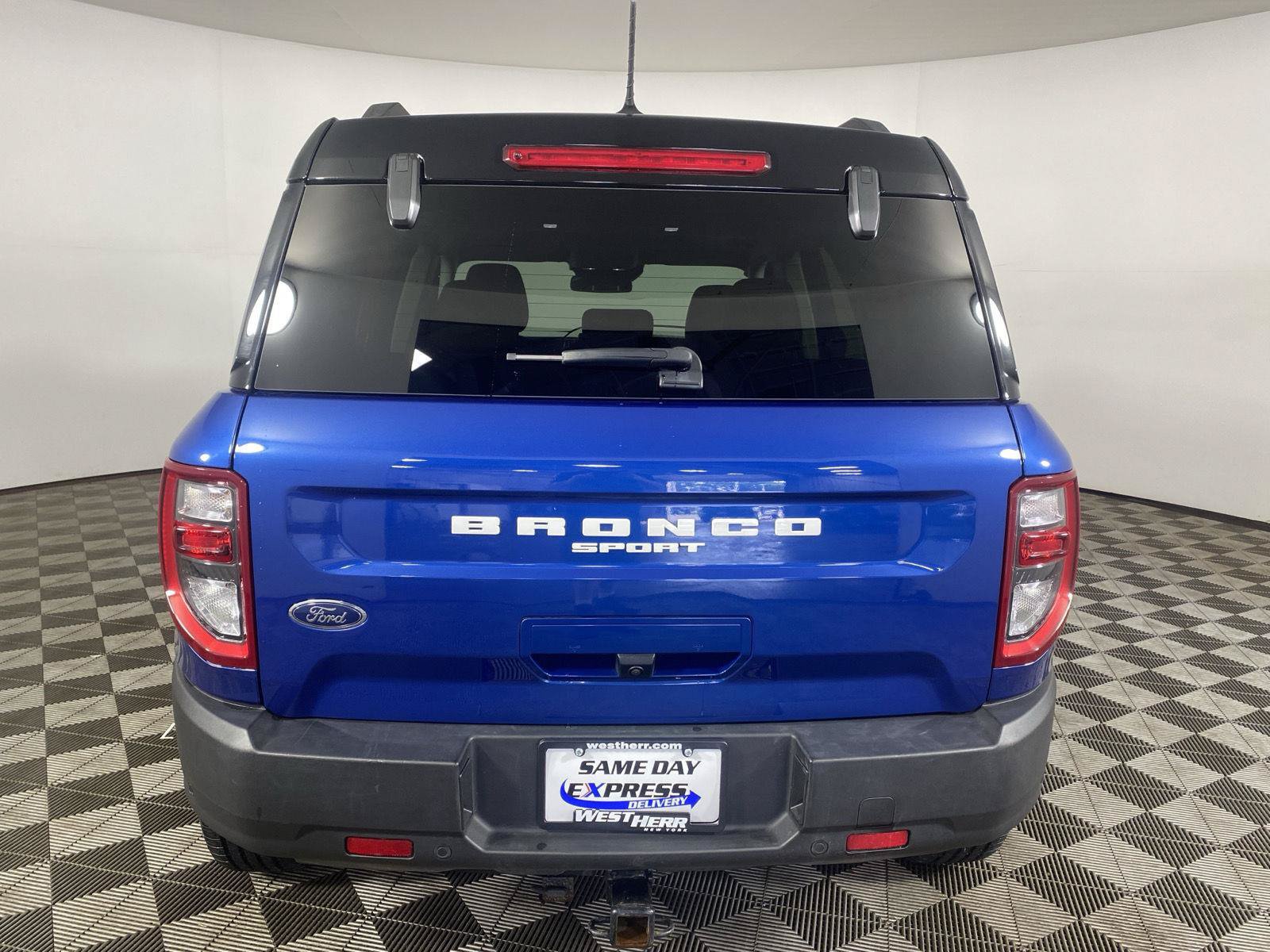 Used 2024 Ford Bronco Sport Outer Banks w/ Tech Package AWD/4WD image 6
