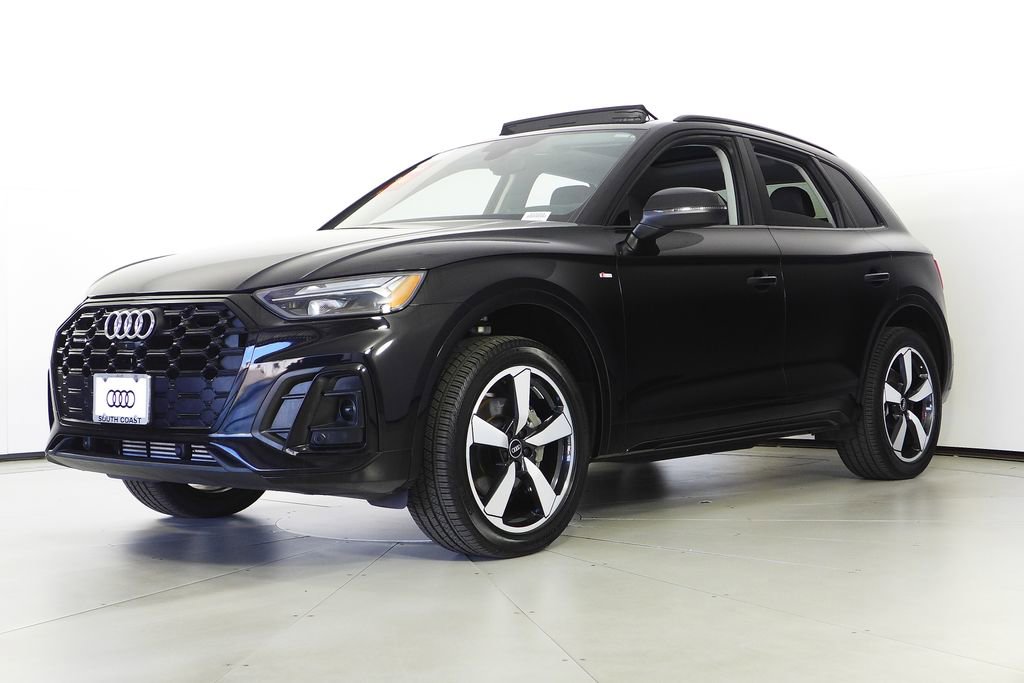 Used 2023 Audi Q5 2.0T Premium Plus w/ Premium Plus Package AWD/4WD image 2