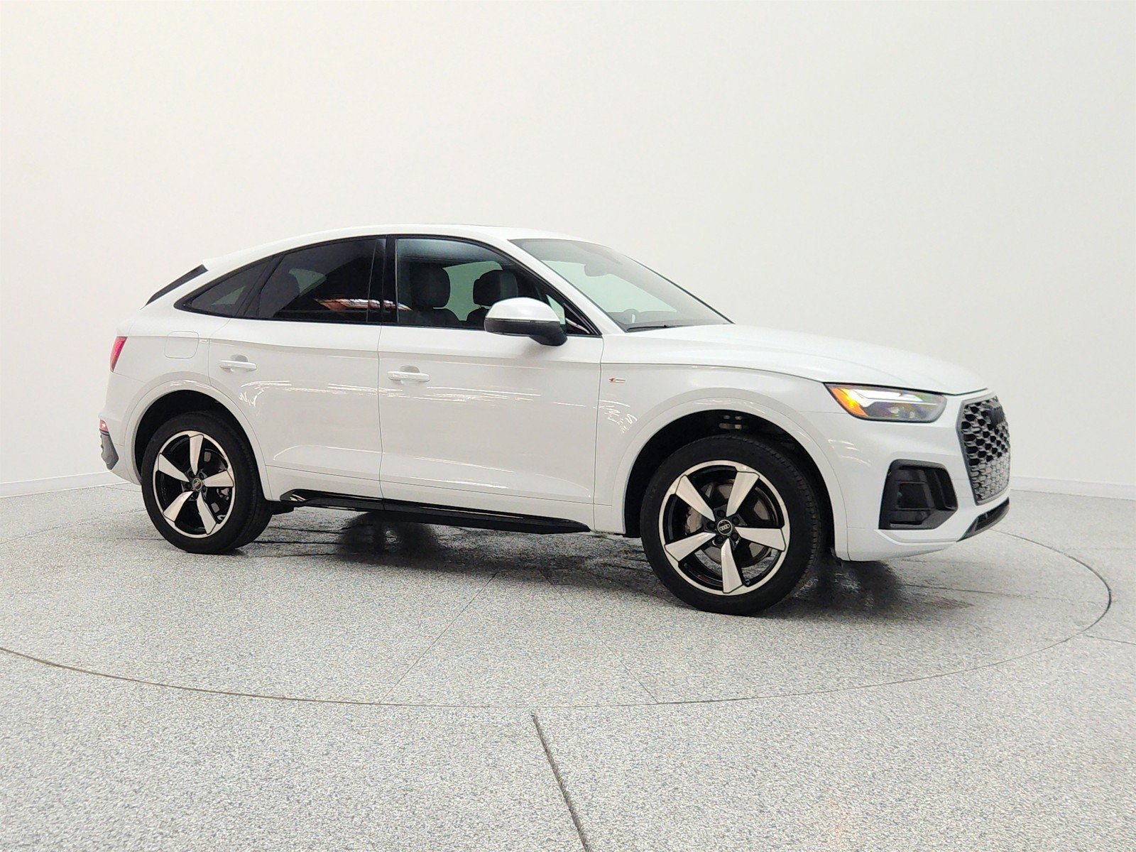 Used 2023 Audi Q5 2.0T Premium Plus w/ Premium Plus Package AWD/4WD image 4