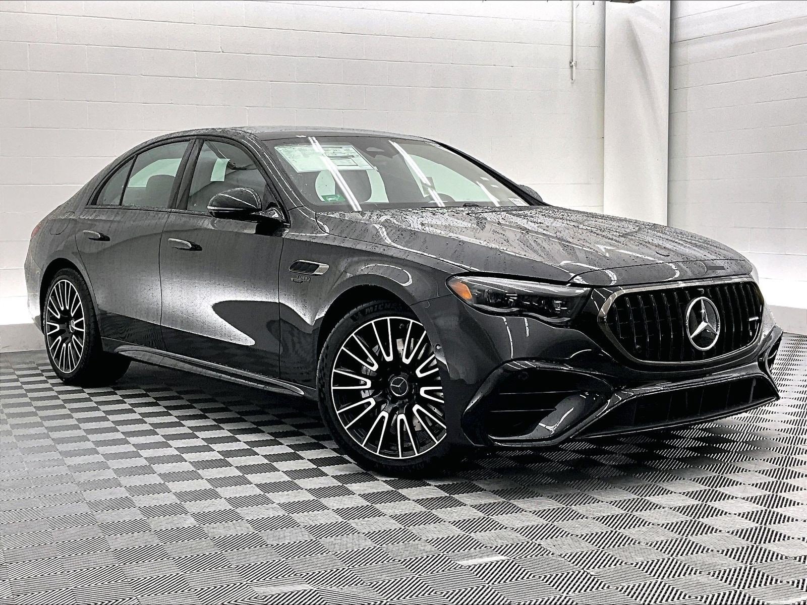 Used 2026 Mercedes-Benz E 53 AMG e 4MATIC Sedan image 16