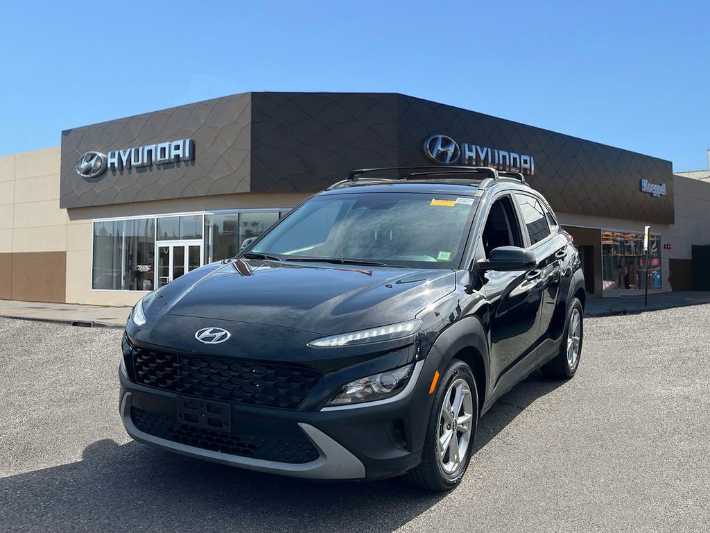 Certified 2023 Hyundai Kona SEL AWD/4WD image 4