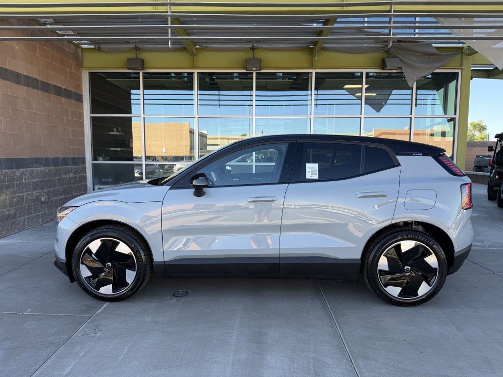 Used 2025 Volvo EX30 Ultra image 7