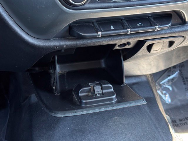 Used 2015 Chevrolet Silverado 2500 LT AWD/4WD image 13