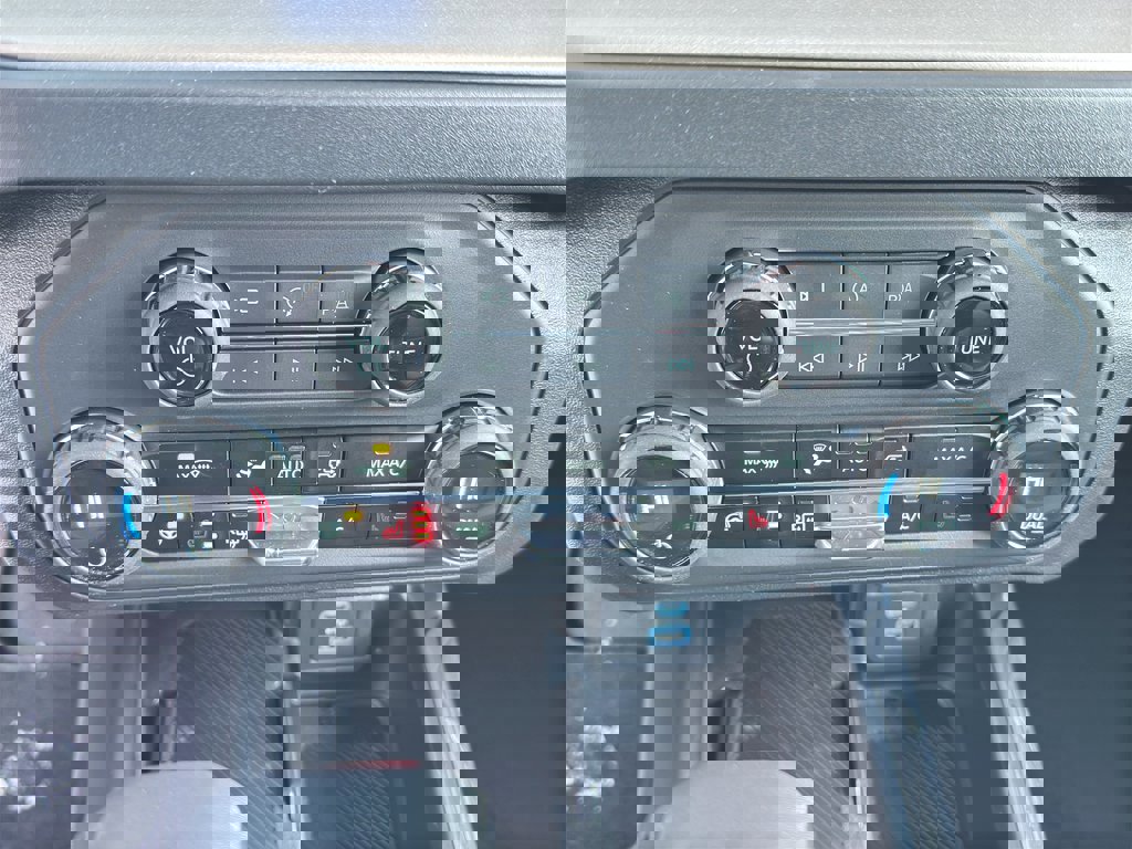 New 2025 Ford Bronco Outer Banks image 21