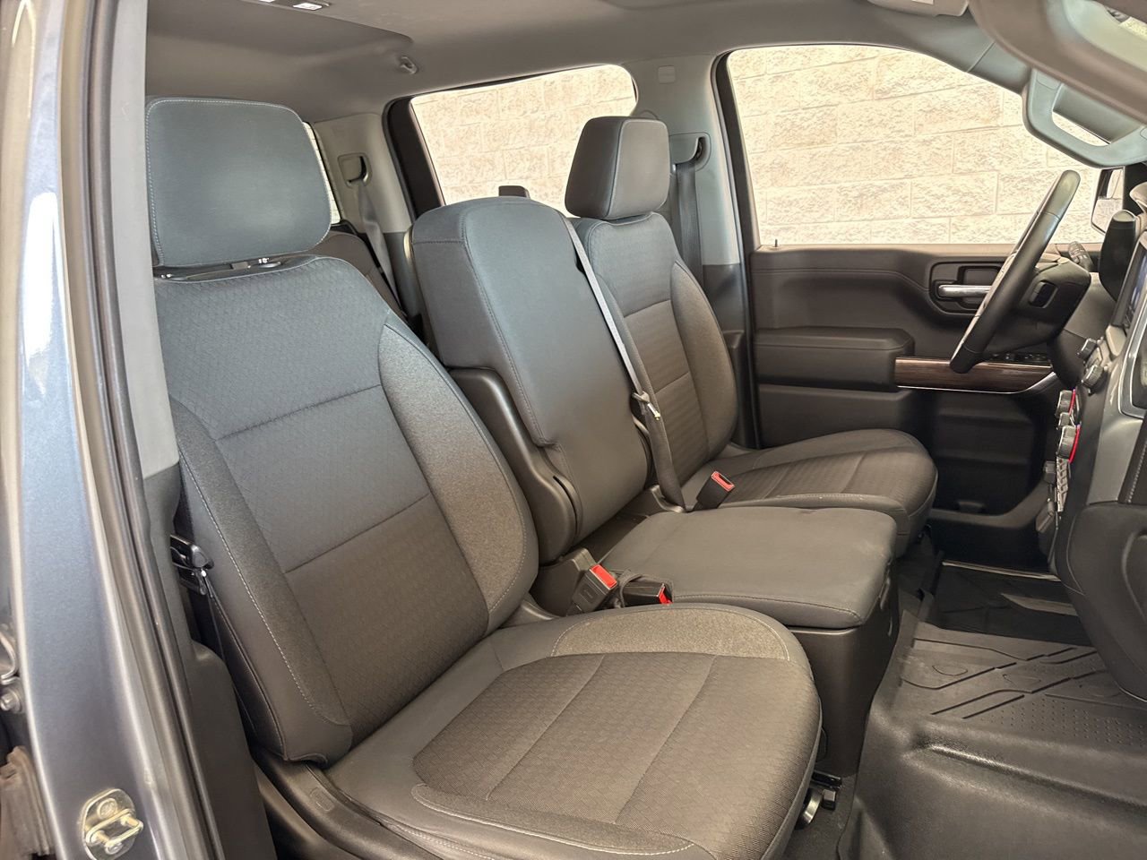 Used 2019 Chevrolet Silverado 1500 LT w/ All-Star Edition image 46