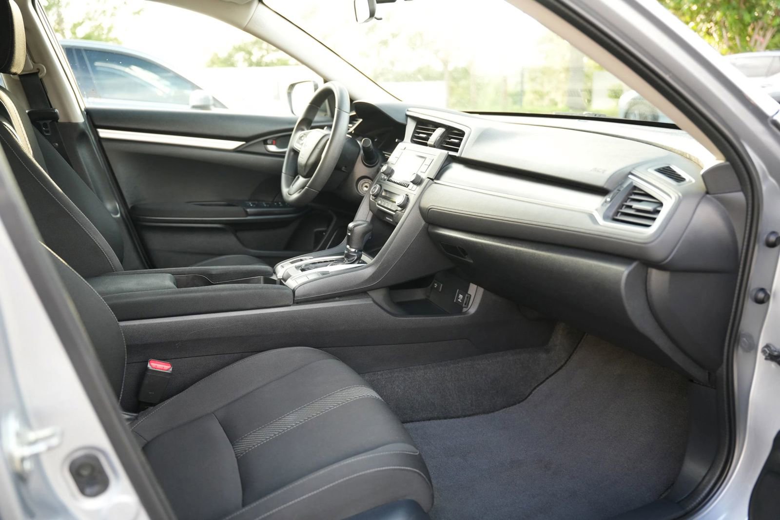 Used 2018 Honda Civic LX image 29