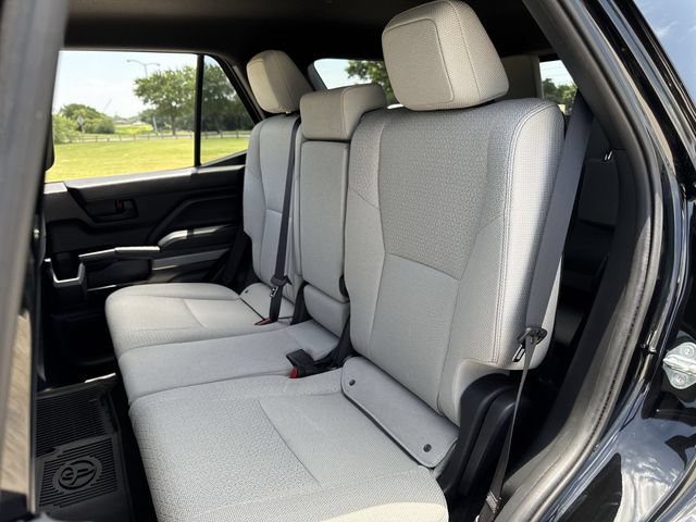 Used 2025 Toyota 4Runner SR5 RWD image 22