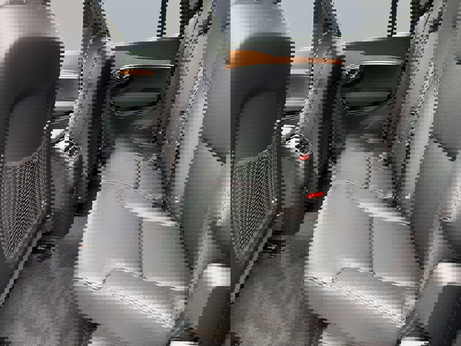 Used 2023 Volvo XC90 B6 Plus w/ Protection Package image 26