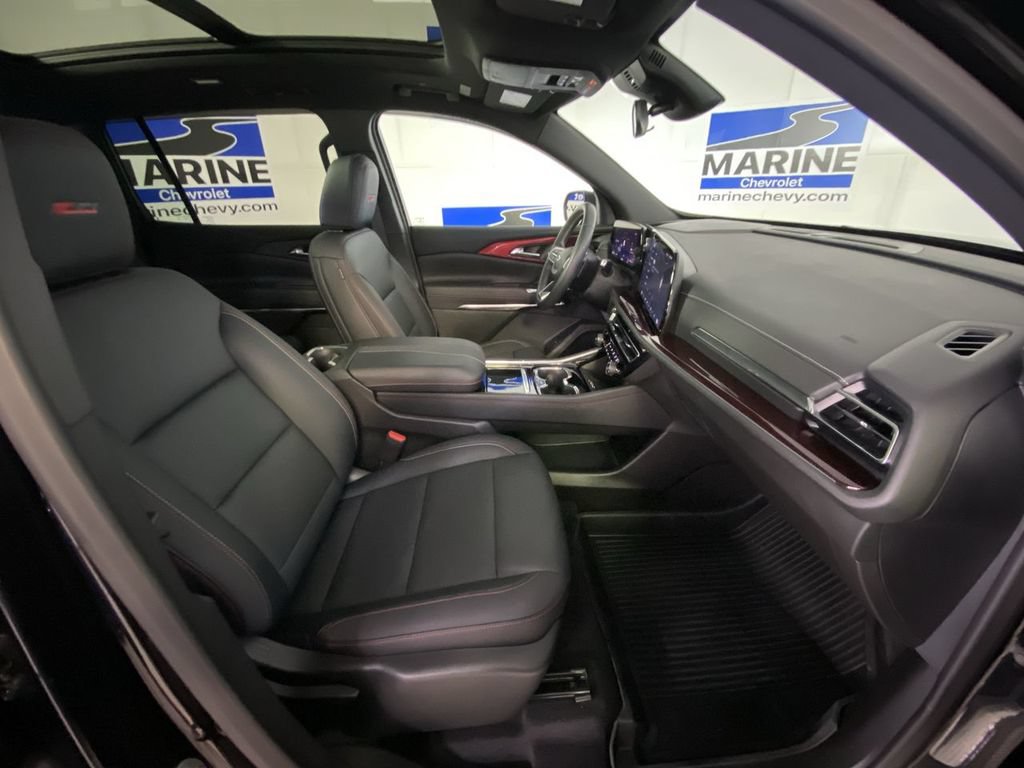 Used 2025 Chevrolet Traverse Z71 w/ Driver Confidence Package AWD/4WD image 34