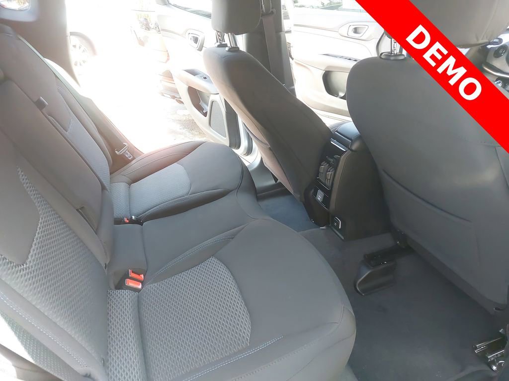 New 2025 Jeep Compass Sport image 11
