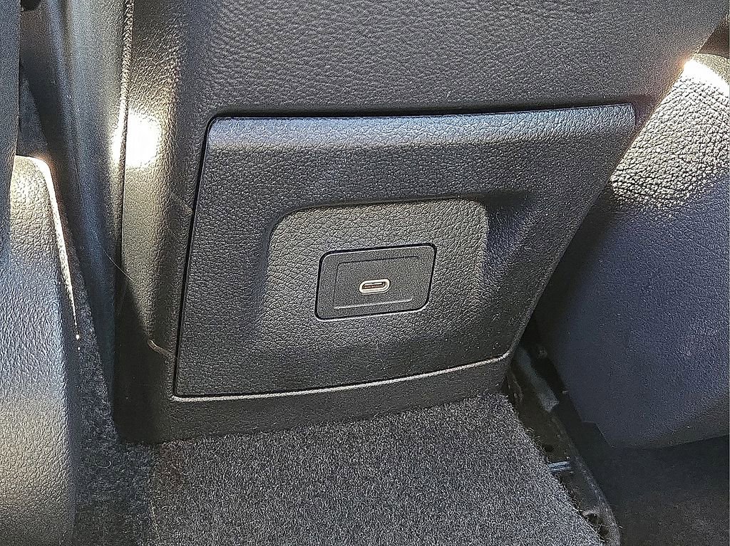 Used 2025 Mercedes-Benz CLA 250 image 16