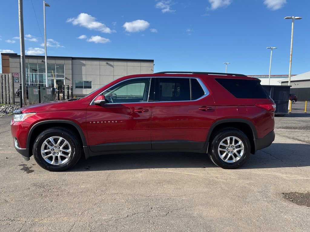 Used 2021 Chevrolet Traverse LT AWD/4WD image 12