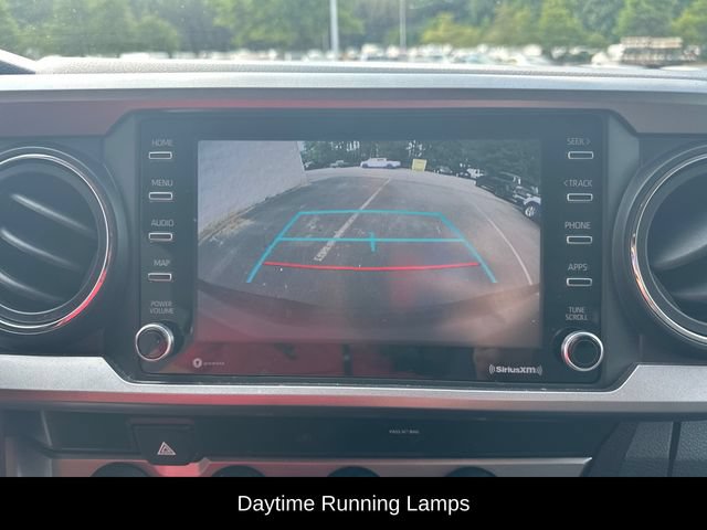 Used 2020 Toyota Tacoma SR5 AWD/4WD image 14