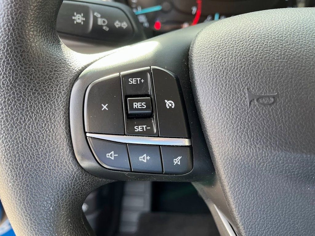 Used 2021 Ford Escape SE w/ SE Sport Appearance Package image 14