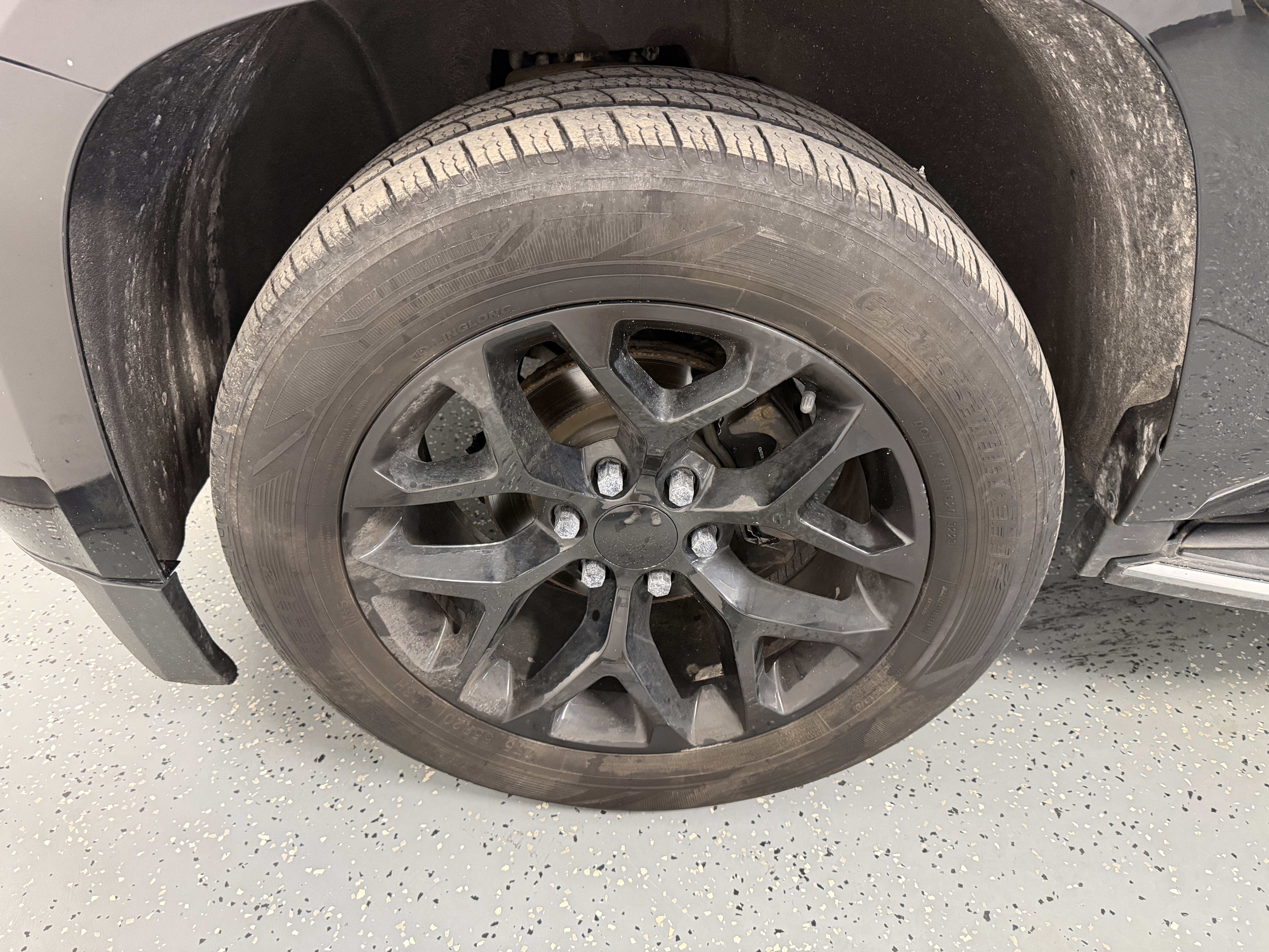 Used 2020 Chevrolet Tahoe Premier AWD/4WD image 31