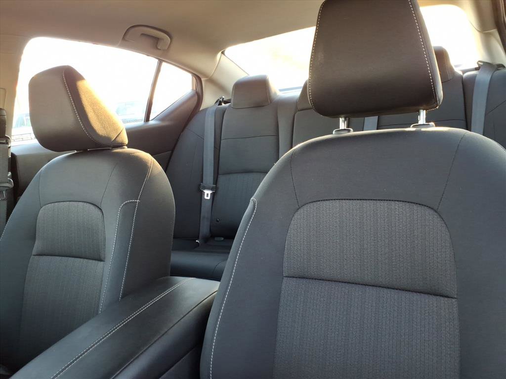 Used 2024 Nissan Altima 2.5 SV image 14