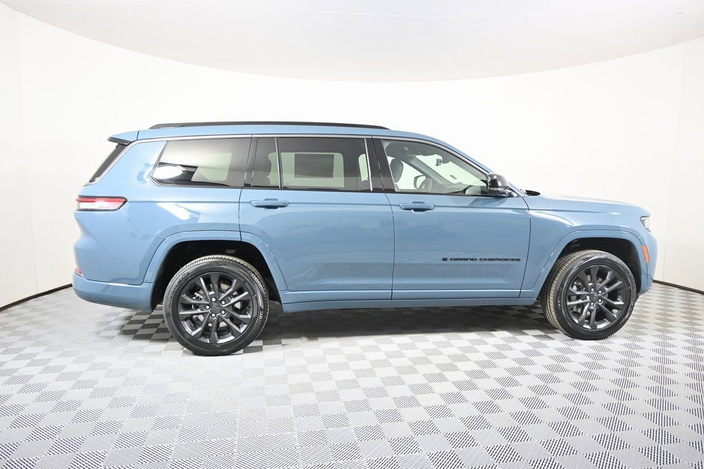 New 2026 Jeep Grand Cherokee L Limited AWD/4WD image 7