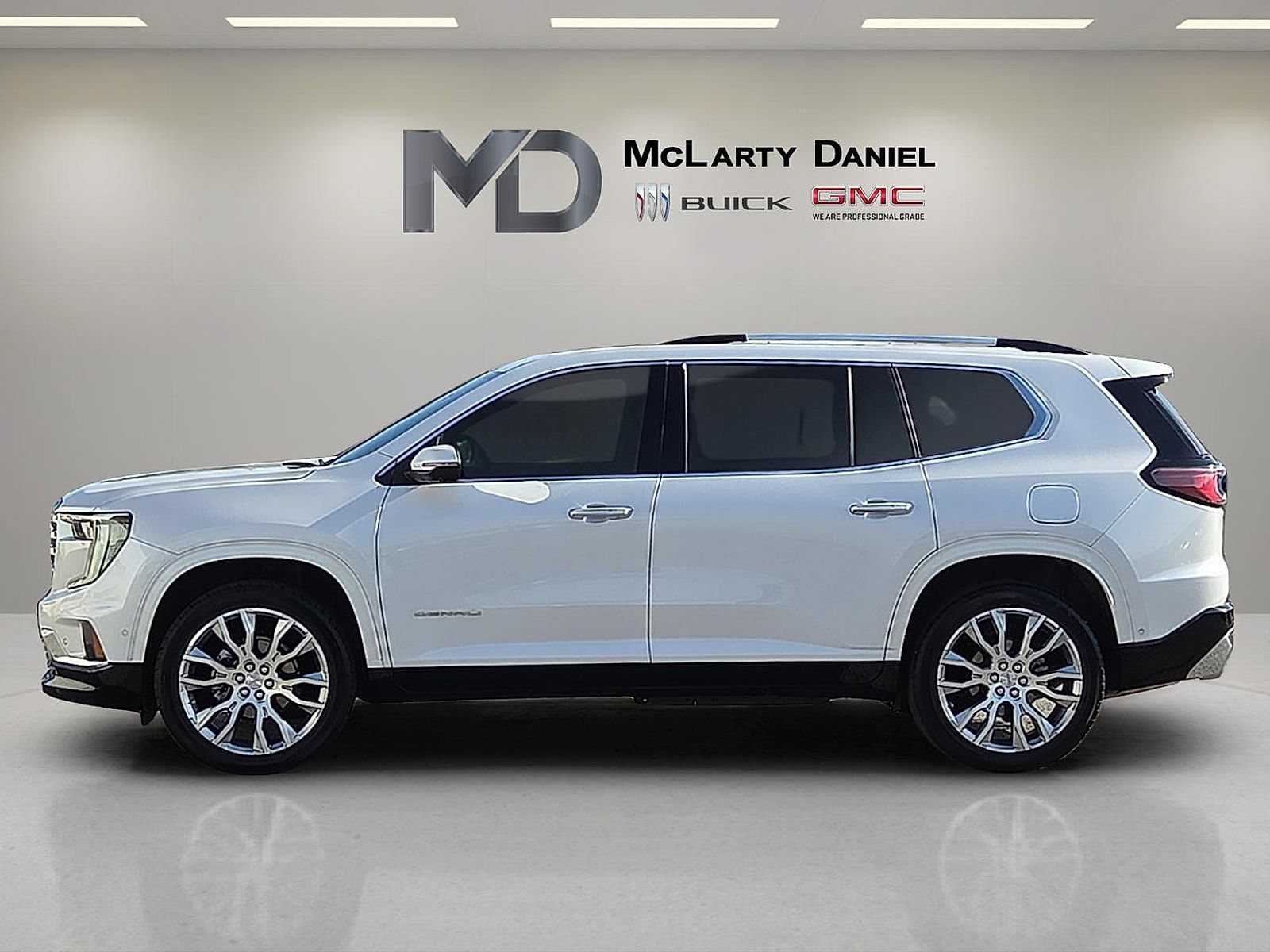Used 2024 GMC Acadia Denali w/ Super Cruise Package AWD/4WD video 2