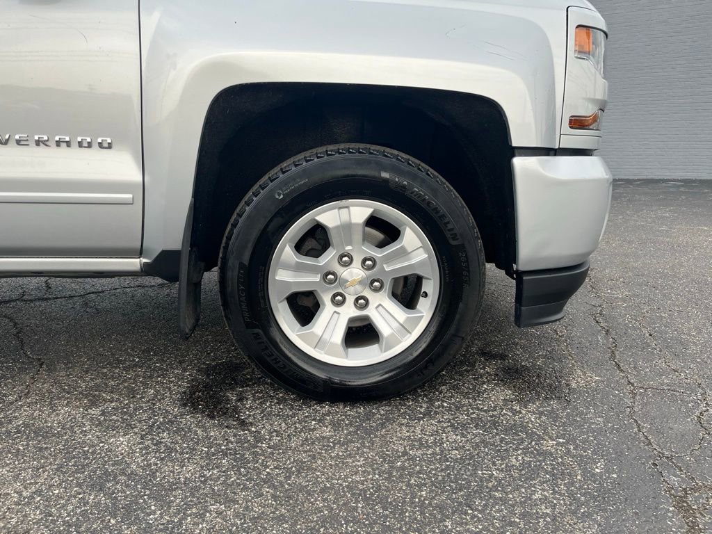 Used 2018 Chevrolet Silverado 1500 LT w/ LT Plus Package AWD/4WD image 32