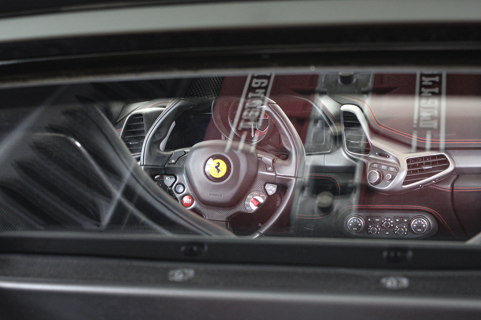 Certified 2015 Ferrari 458 Italia Coupe RWD image 25