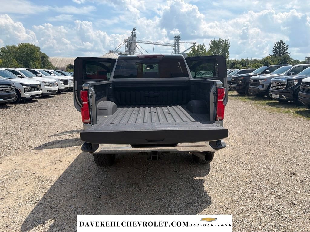 Used 2025 Chevrolet Silverado 2500 LTZ w/ LTZ Plus Package AWD/4WD image 34