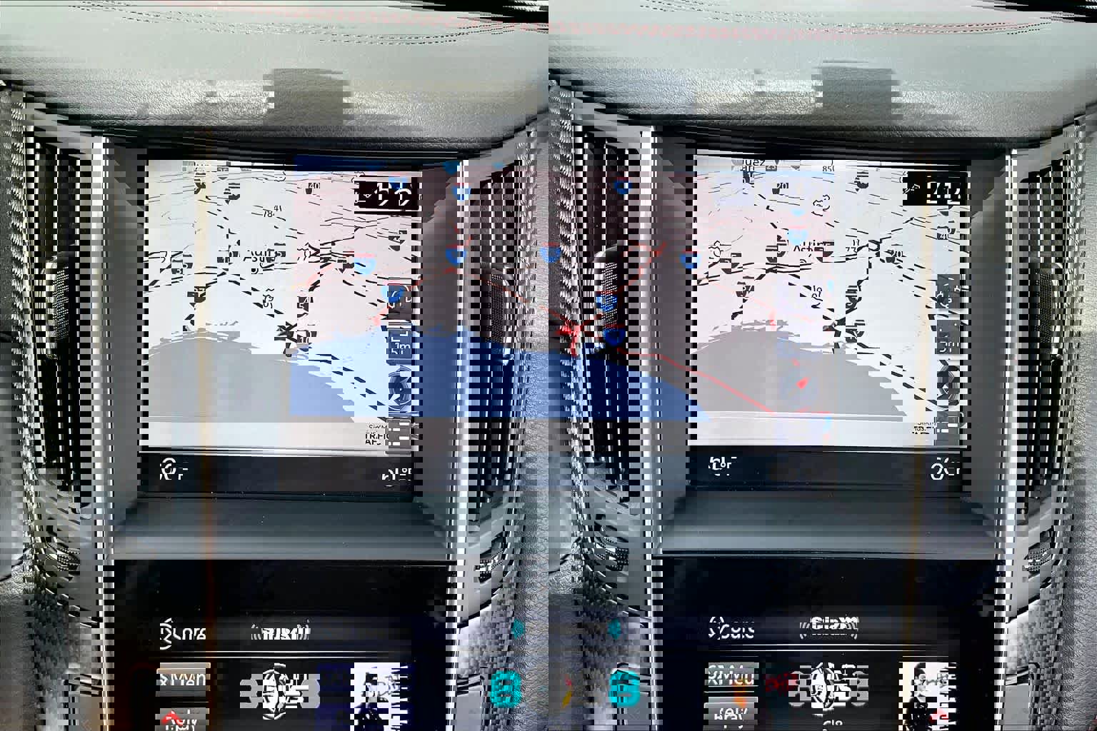 Used 2022 INFINITI Q60 Red Sport 400 w/ Carbon Fiber Package image 31