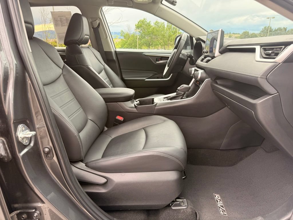 Used 2023 Toyota RAV4 XLE Premium AWD/4WD image 28