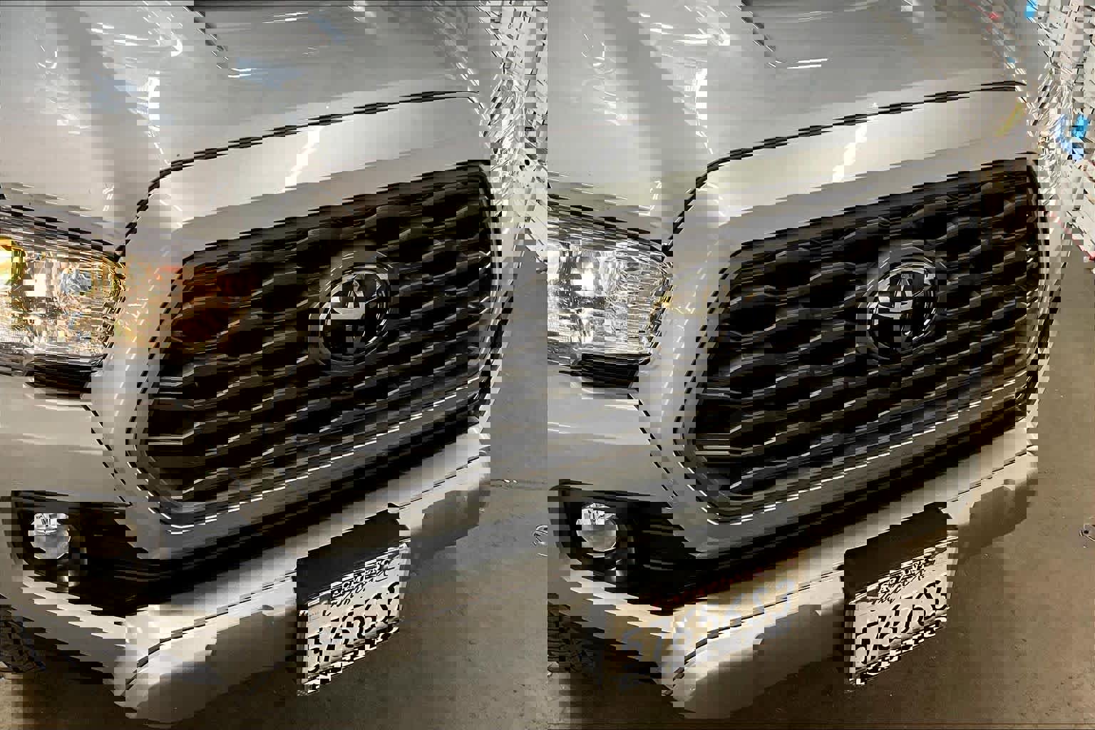 Used 2023 Toyota Tacoma TRD Sport image 29