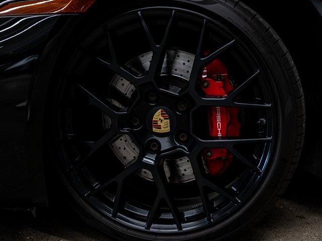 Used 2024 Porsche 911 Carrera 4S image 18
