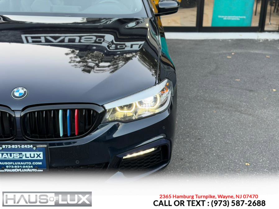 Used 2018 BMW 530i xDrive w/ M Sport Package image 5