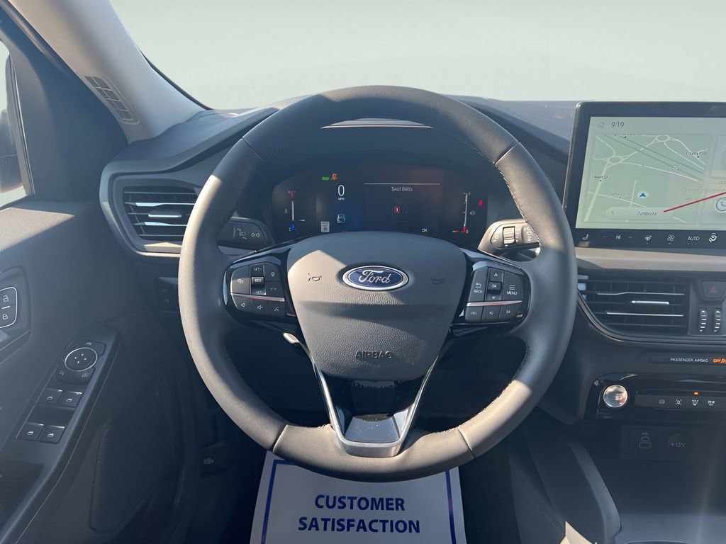 New 2025 Ford Escape SE w/ Class II Trailer Tow Package image 12