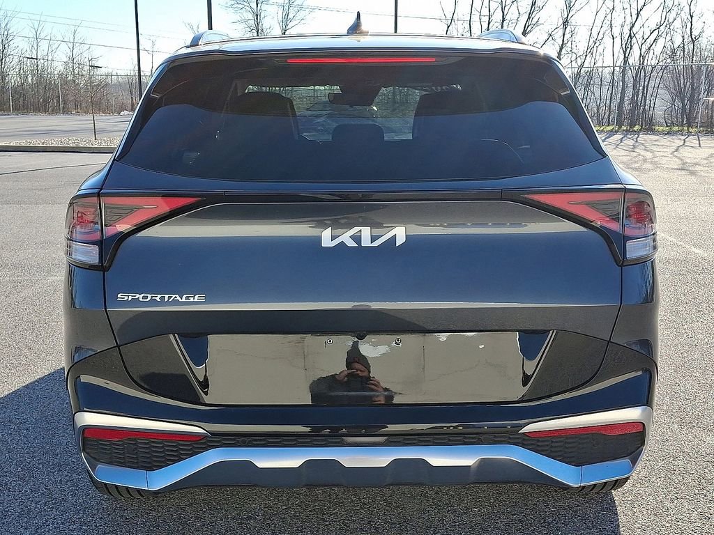 Used 2023 Kia Sportage SX image 9