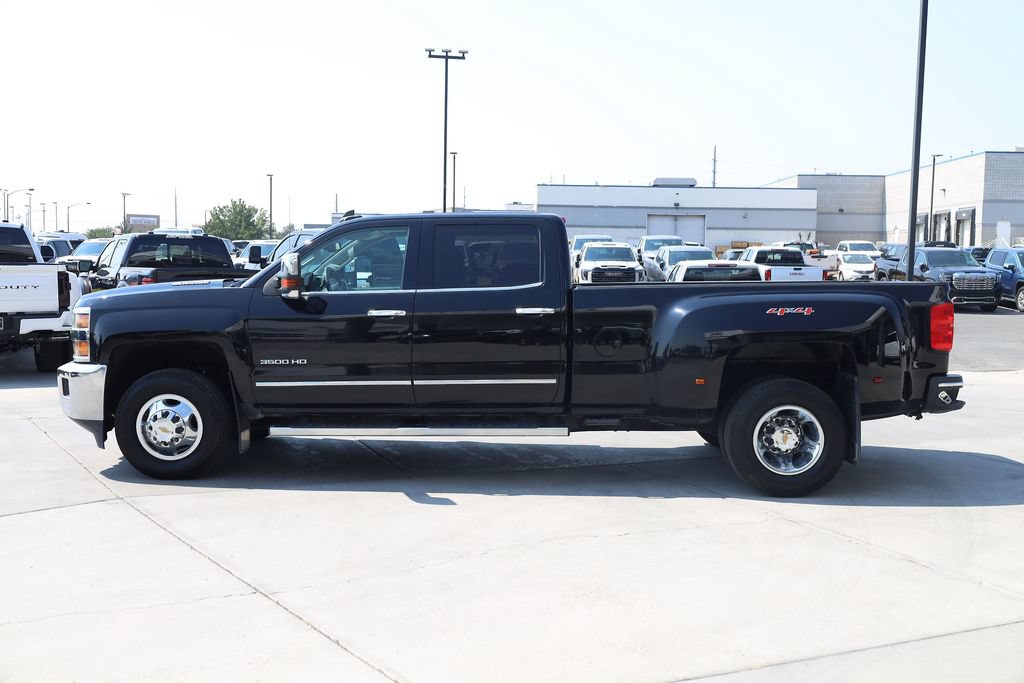 Used 2015 Chevrolet Silverado 3500 LTZ AWD/4WD image 3