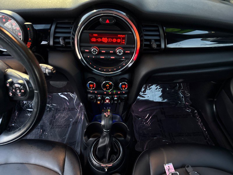 Used 2014 MINI Cooper 2-Door Hardtop image 19